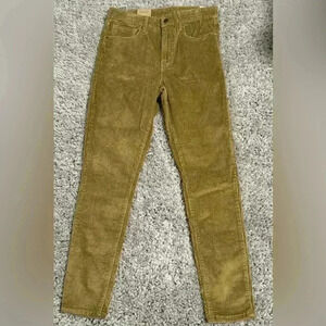 Women’s  Levi corduroy 725 high rise skinny pant  31/30